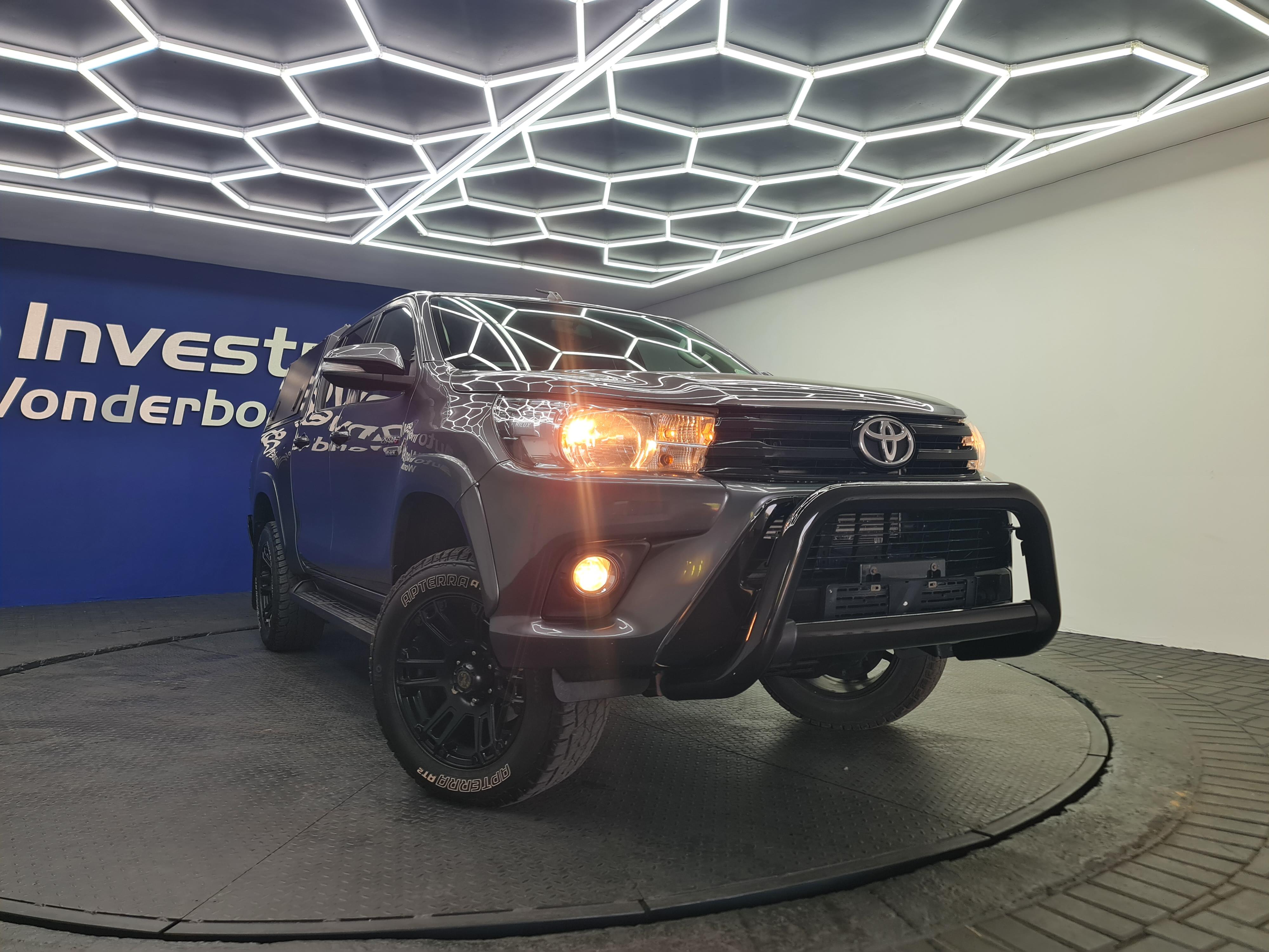 TOYOTA HILUX 2.8 GD-6 RAIDER 4X4 A/T P/U D/C - 1