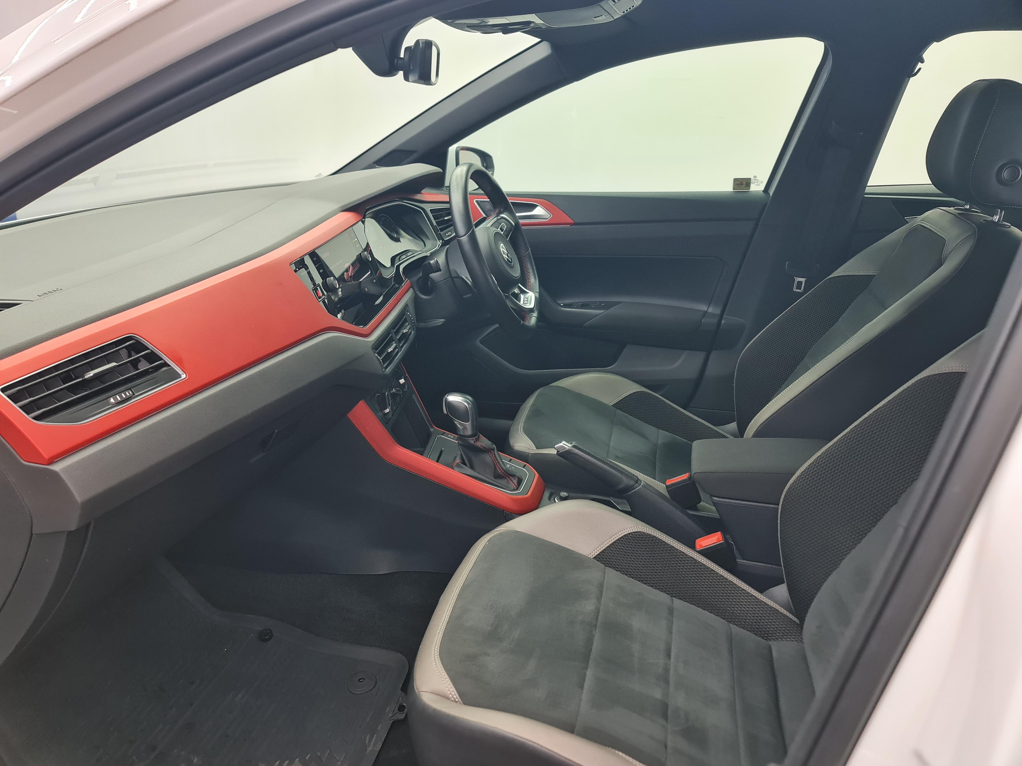 VOLKSWAGEN POLO 2.0 GTI DSG (147KW) - 16