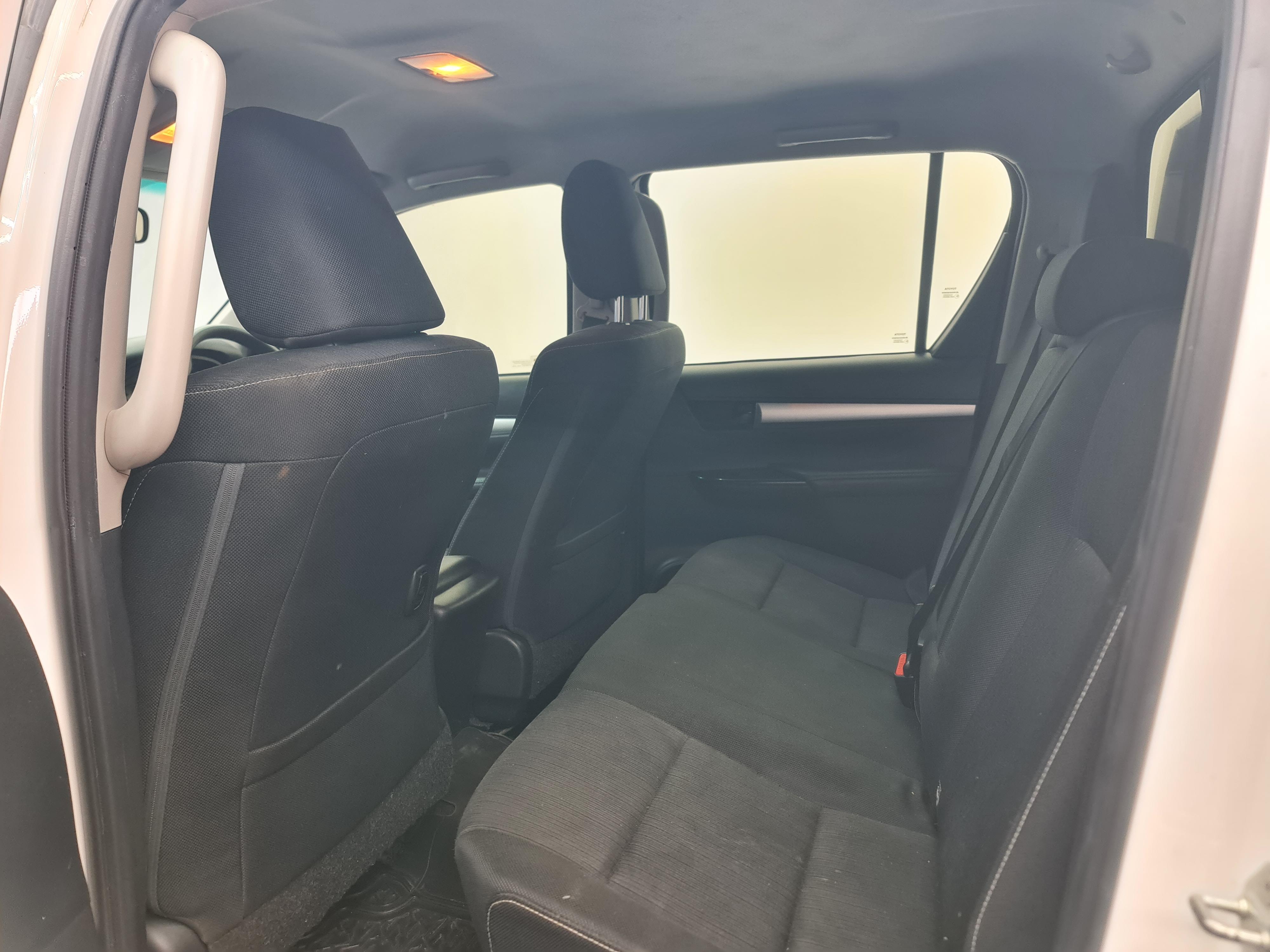 TOYOTA HILUX 2.4 GD-6 RB RAIDER P/U D/C - 15