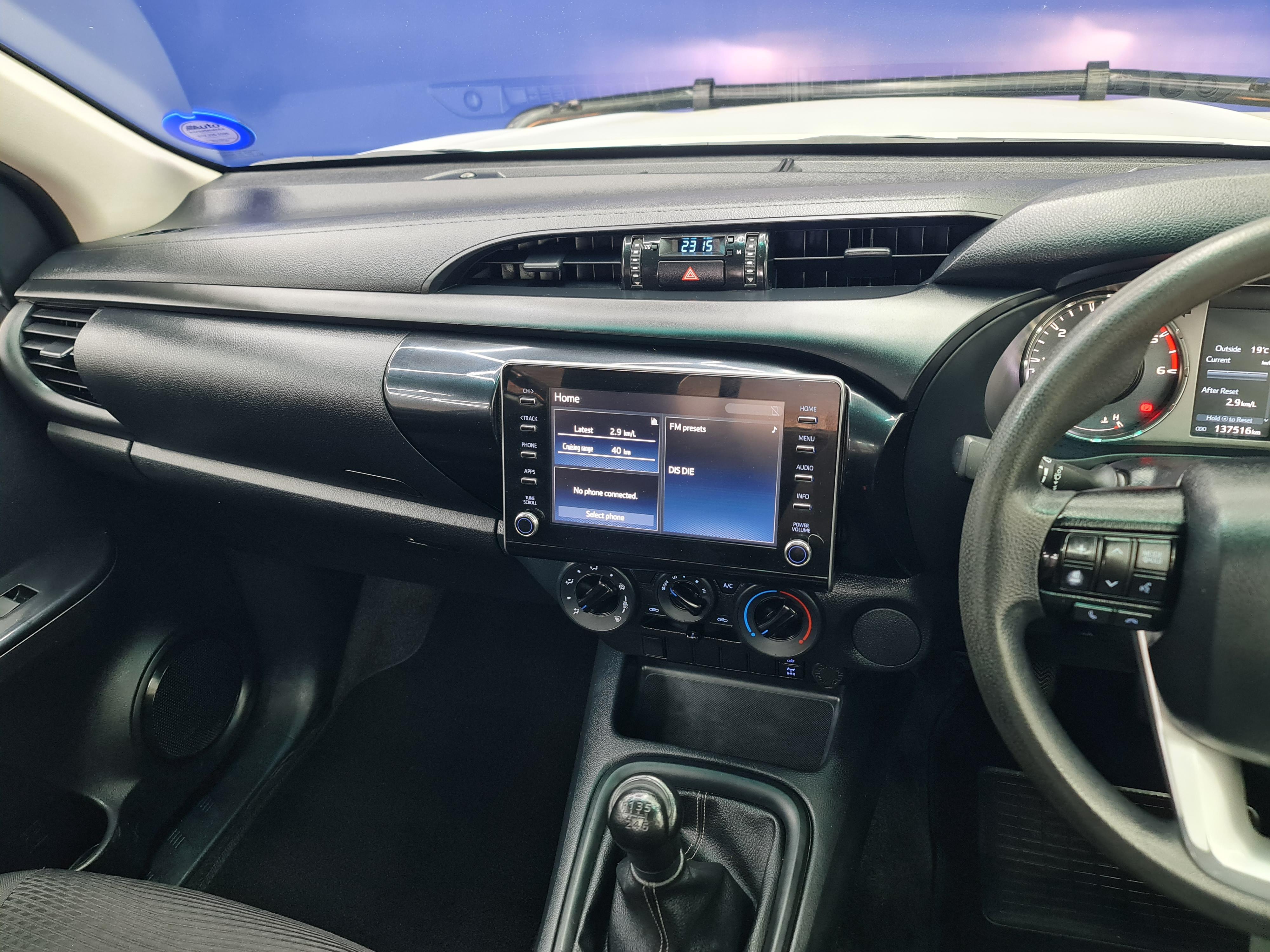 TOYOTA HILUX 2.4 GD-6 RB RAIDER P/U S/C - 13