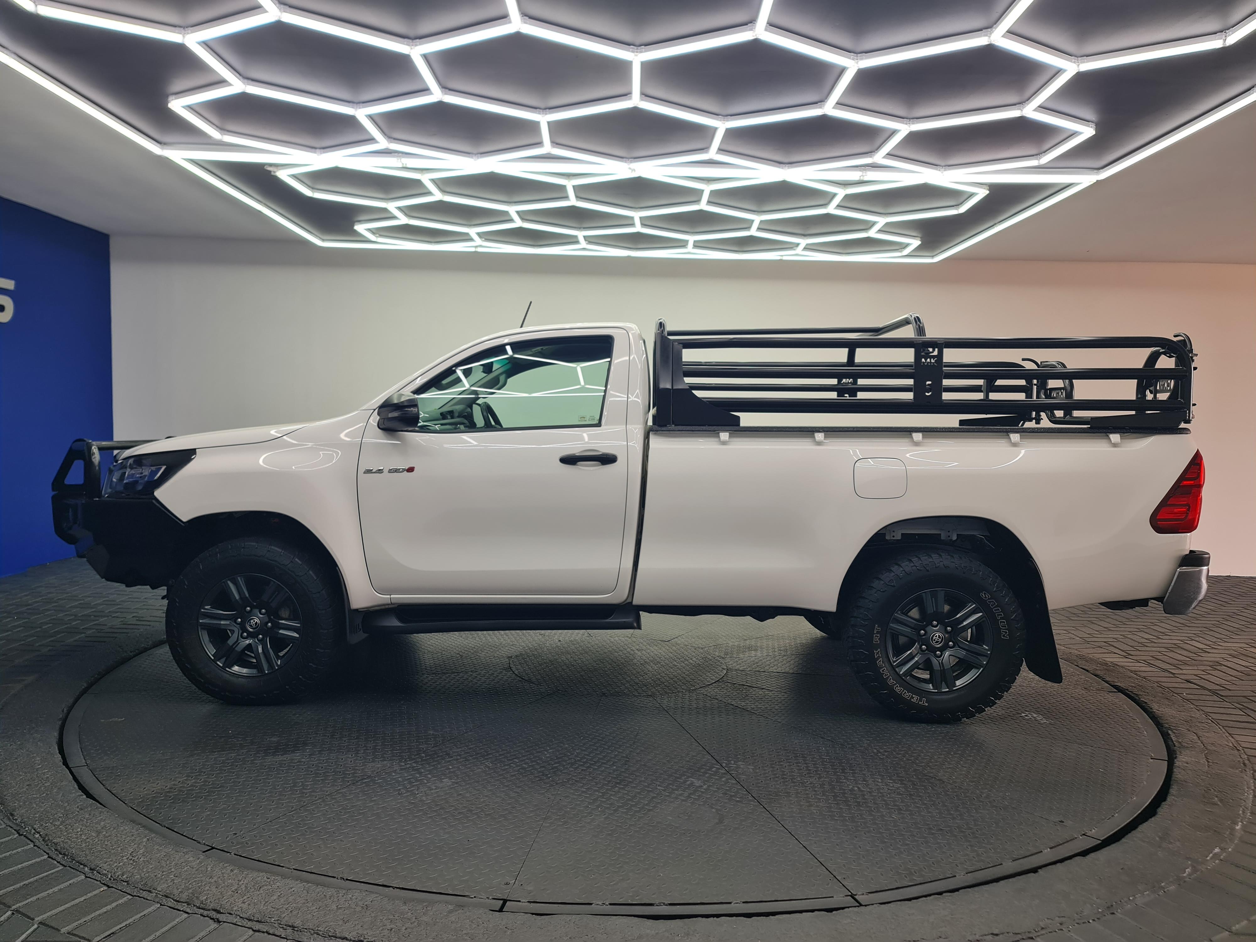 TOYOTA HILUX 2.4 GD-6 RB RAIDER P/U S/C - 7