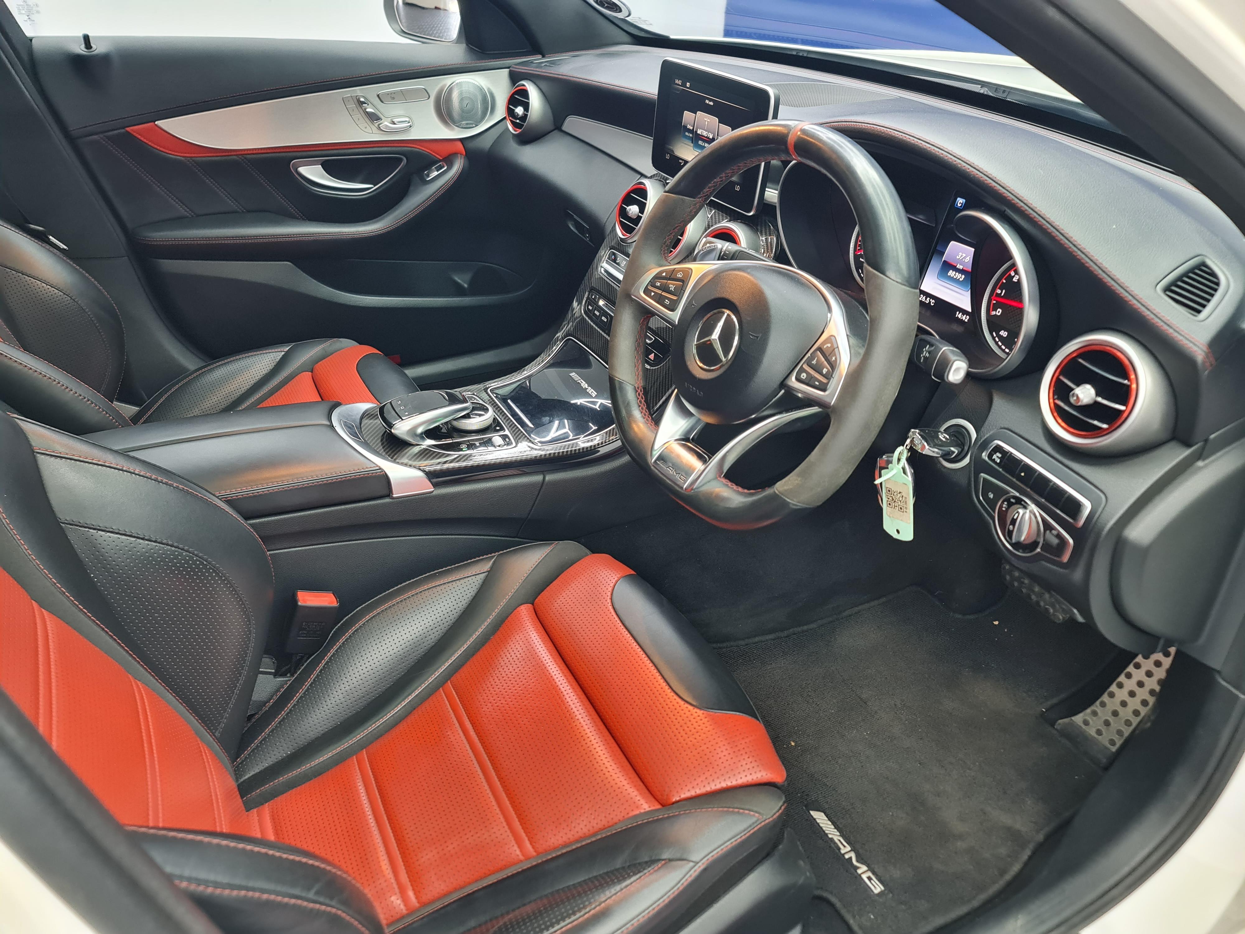 MERCEDES-BENZ C-CLASS C63 AMG S - 11