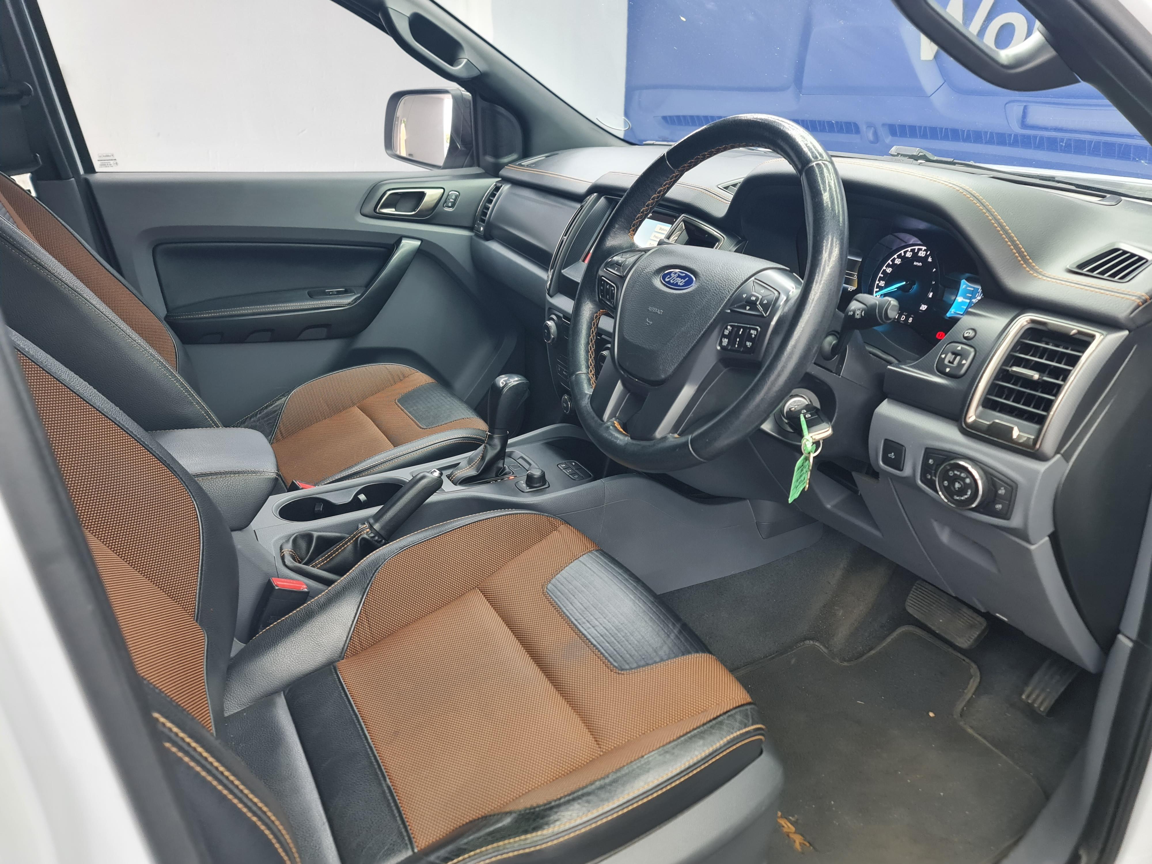 FORD RANGER 3.2TDCI 3.2 WILDTRAK 4X4 A/T P/U D/C - 11