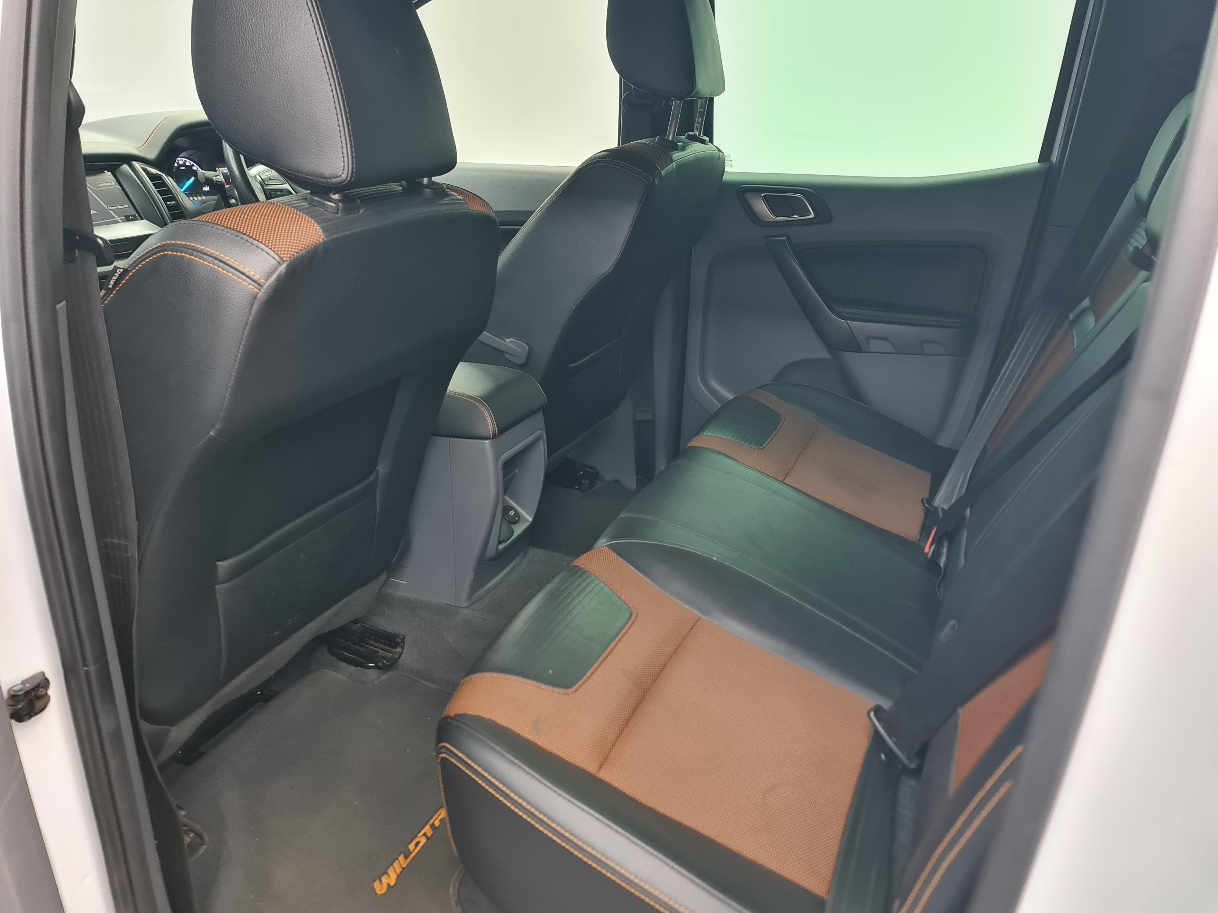 FORD RANGER 3.2TDCI 3.2 WILDTRAK 4X4 A/T P/U D/C - 16