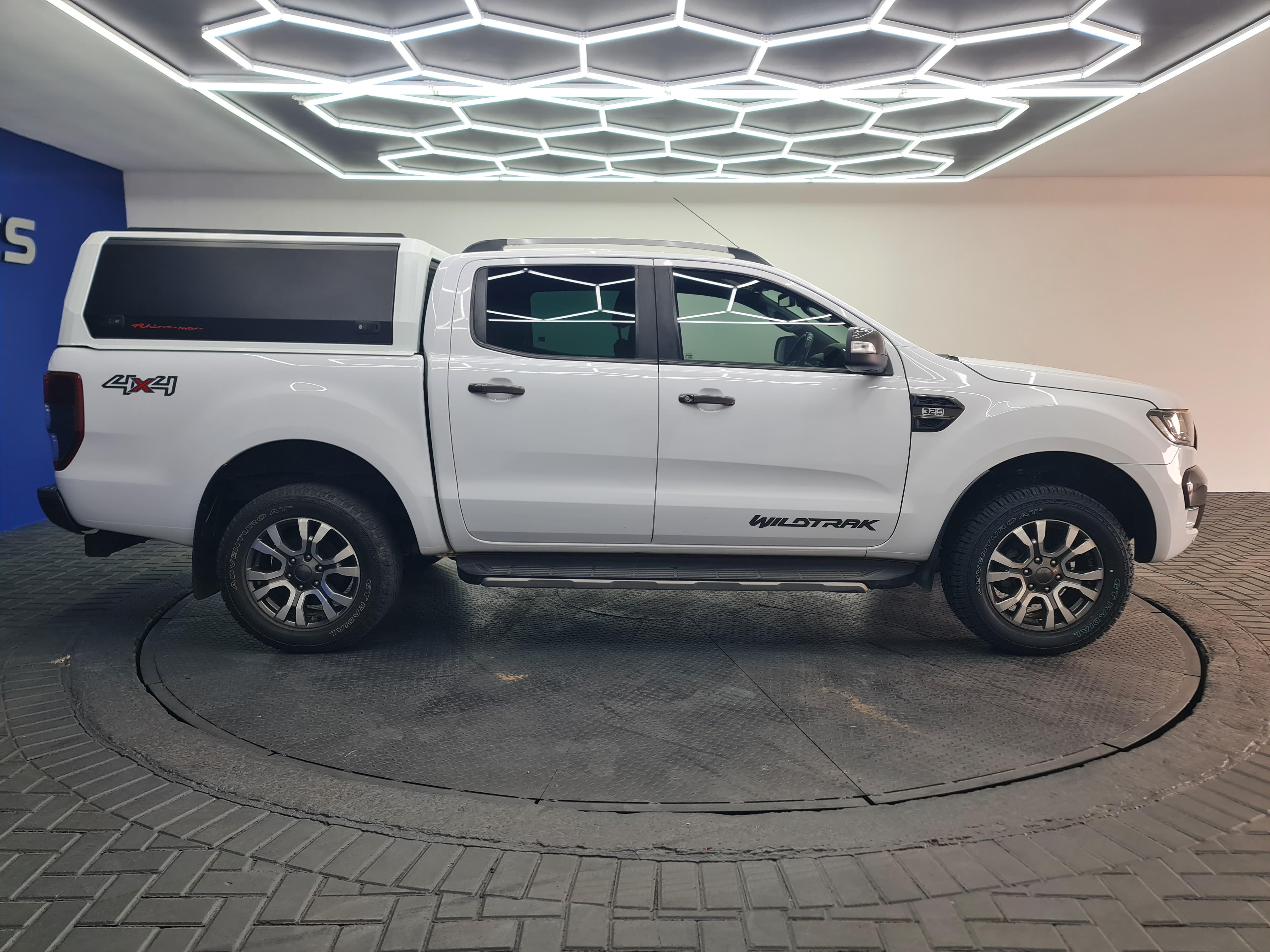 FORD RANGER 3.2TDCI 3.2 WILDTRAK 4X4 A/T P/U D/C - 6