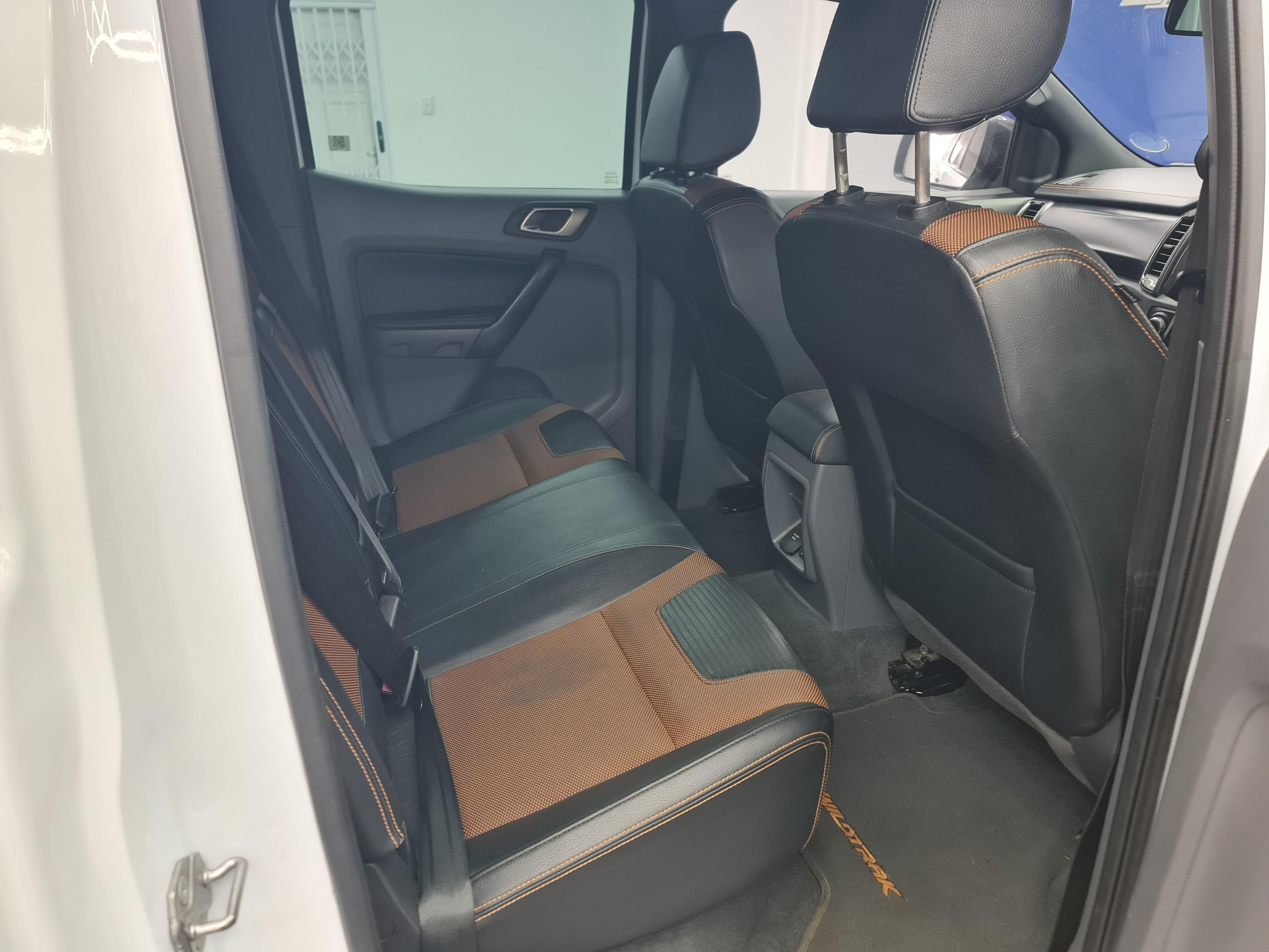FORD RANGER 3.2TDCI 3.2 WILDTRAK 4X4 A/T P/U D/C - 14