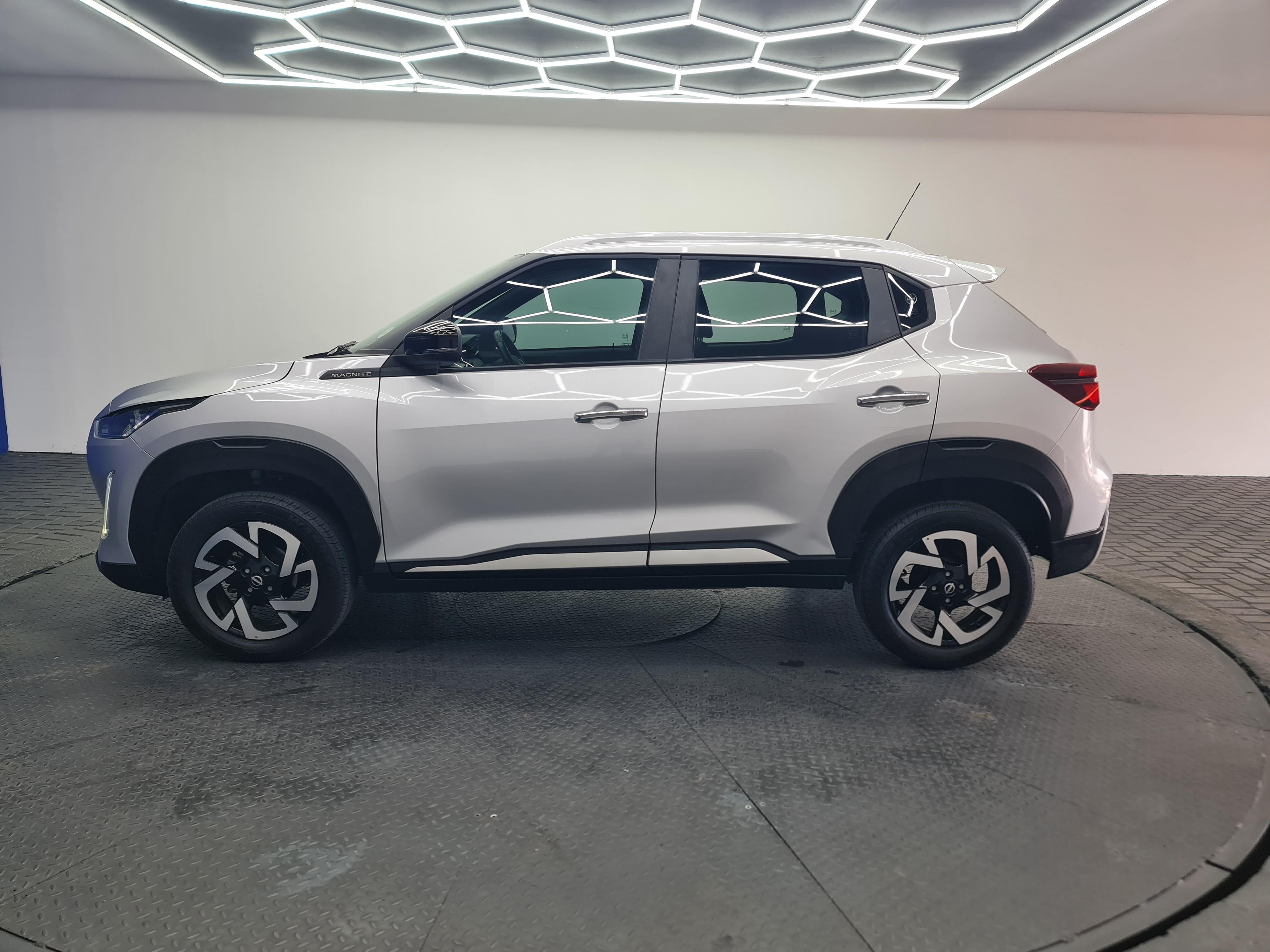 NISSAN MAGNITE 1.0T ACENTA CVT - 7