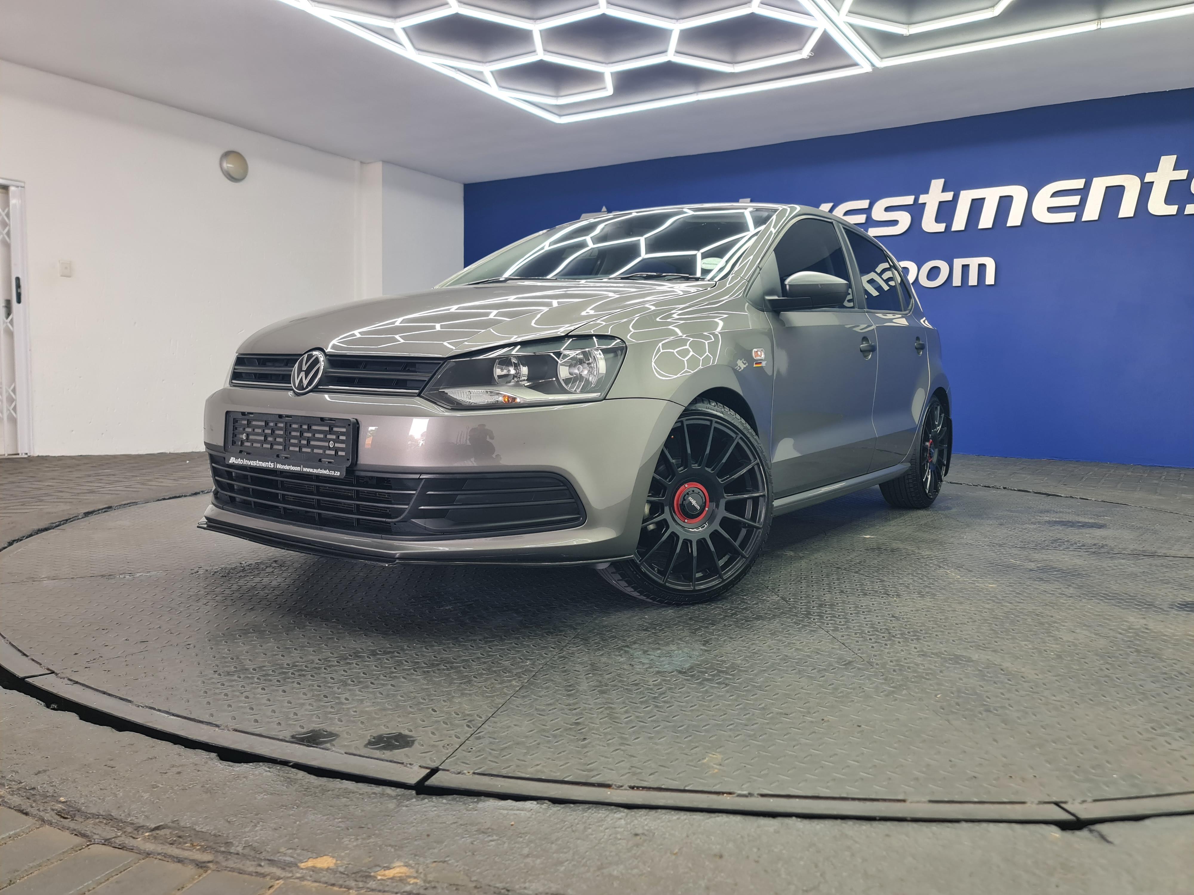 VOLKSWAGEN POLO VIVO 1.4 TRENDLINE (5DR) - 2