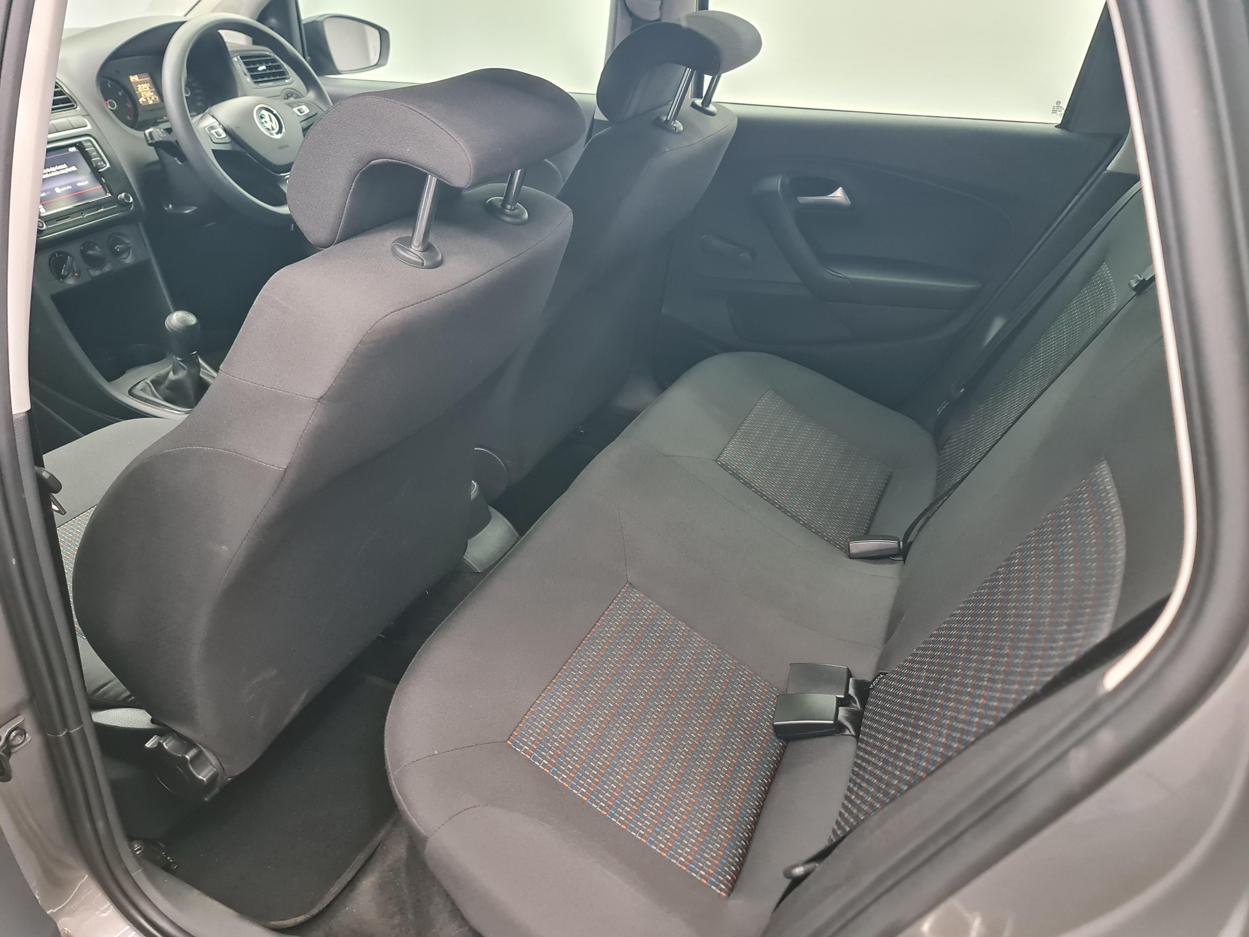 VOLKSWAGEN POLO VIVO 1.4 TRENDLINE (5DR) - 16