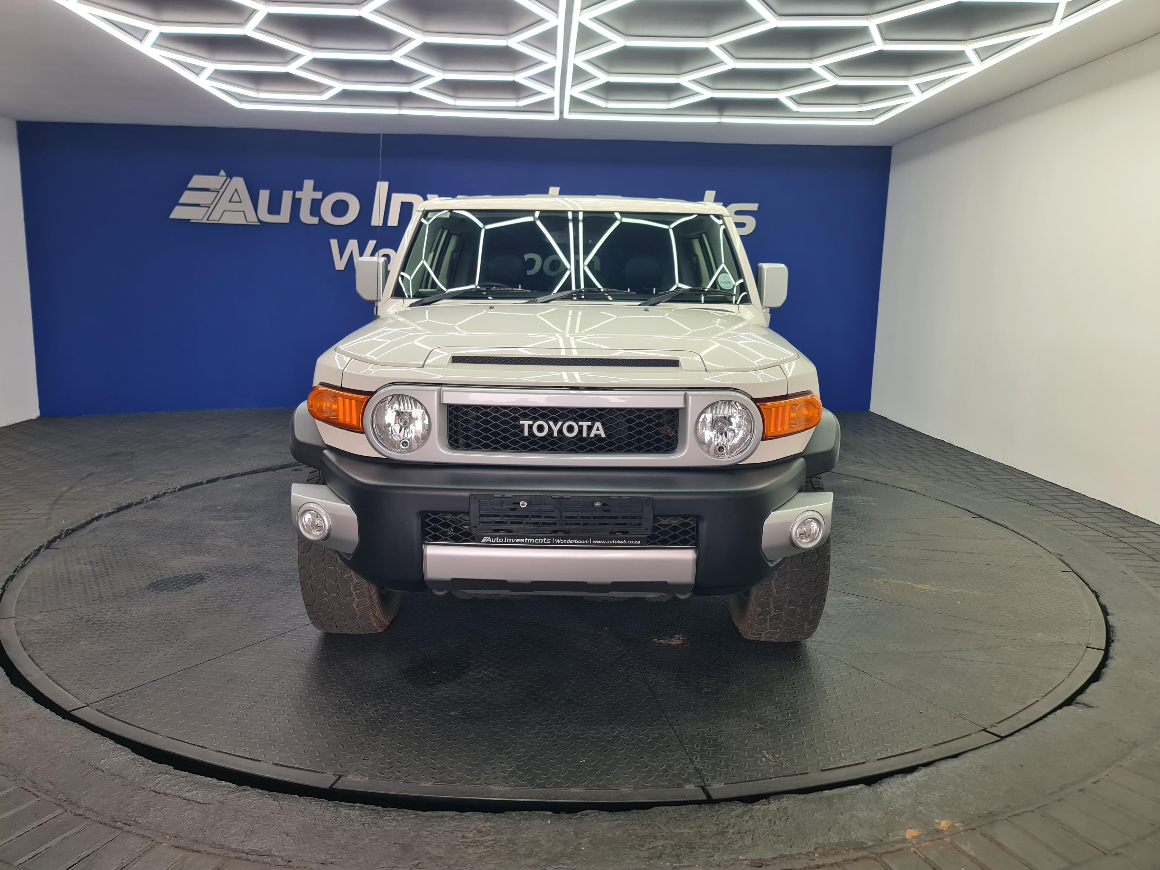 TOYOTA LANDCRUISER L/CRUISER FJ 4.0 V6 CRUISER - 4