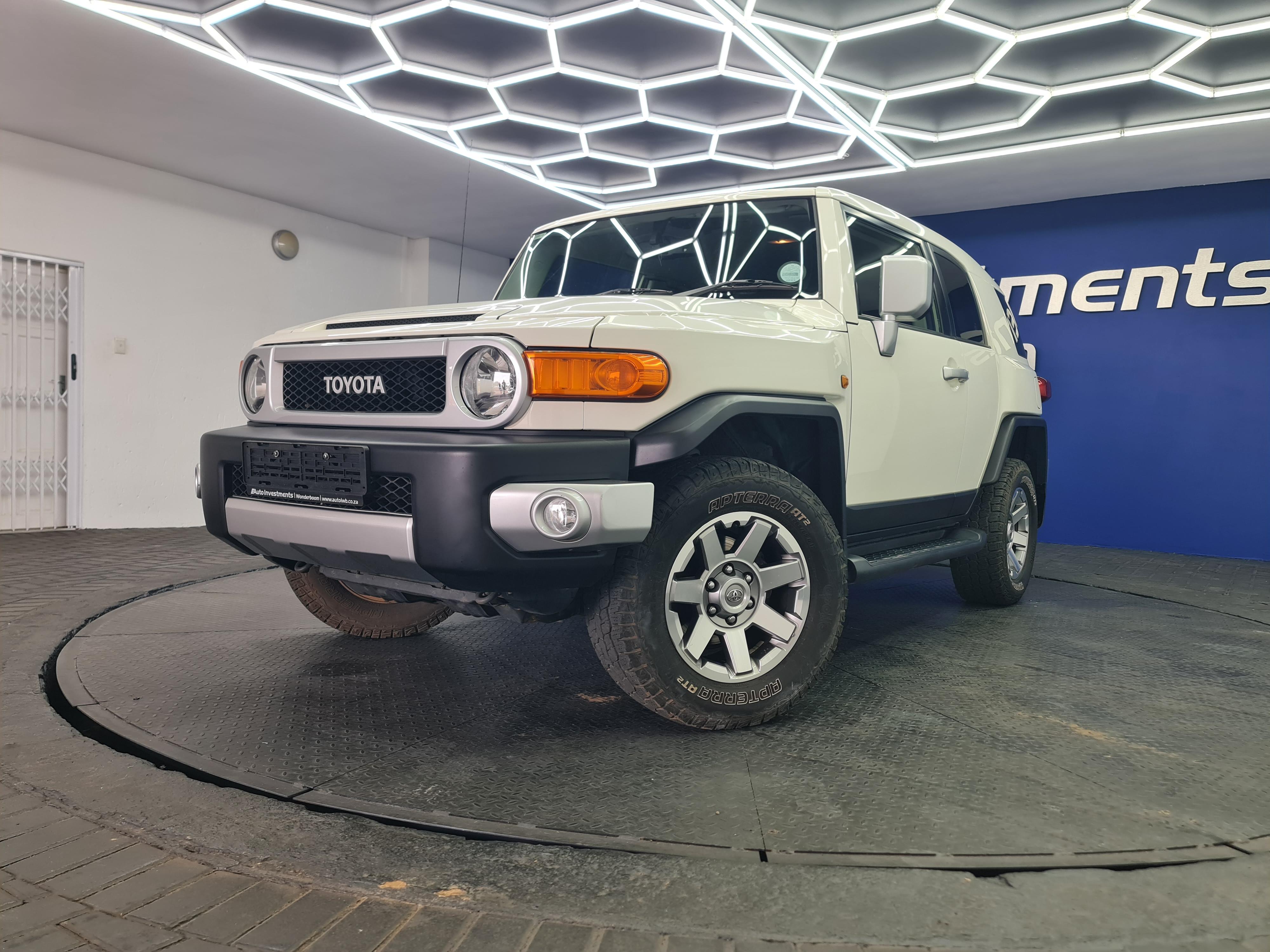 TOYOTA LANDCRUISER L/CRUISER FJ 4.0 V6 CRUISER - 2