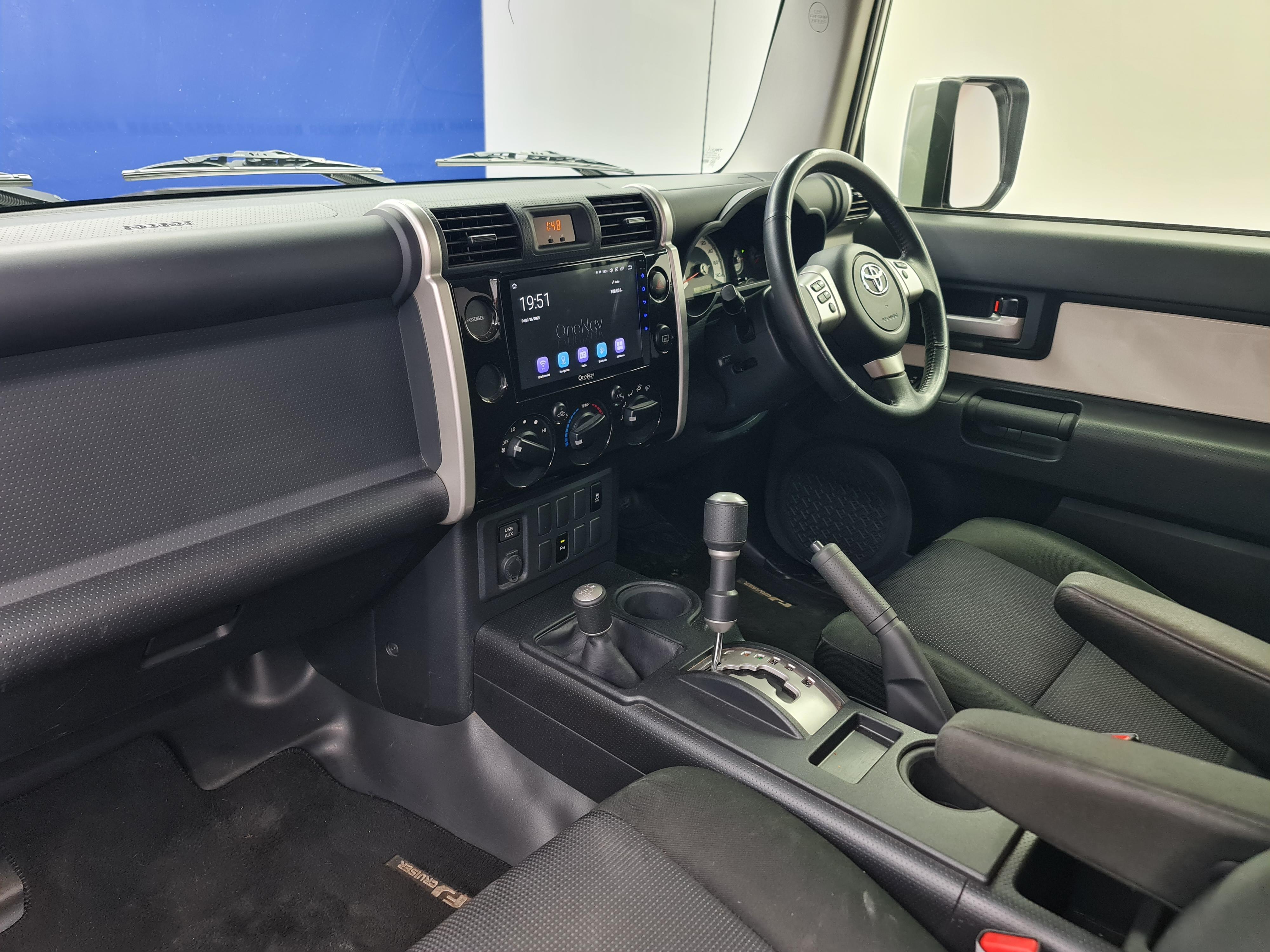 TOYOTA LANDCRUISER L/CRUISER FJ 4.0 V6 CRUISER - 19