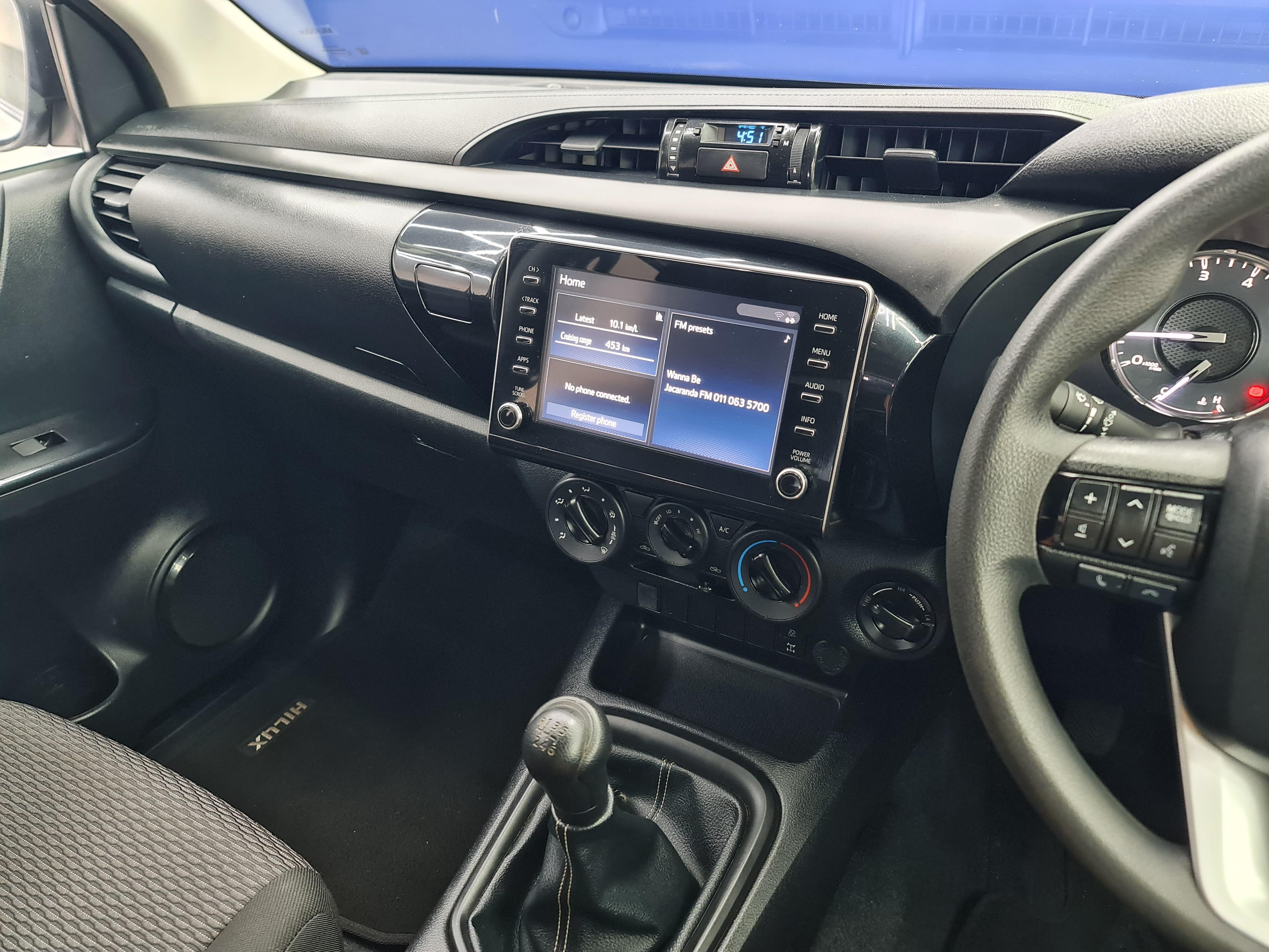 TOYOTA HILUX 2.4 GD-6 RAIDER 4X4 P/U D/C - 13