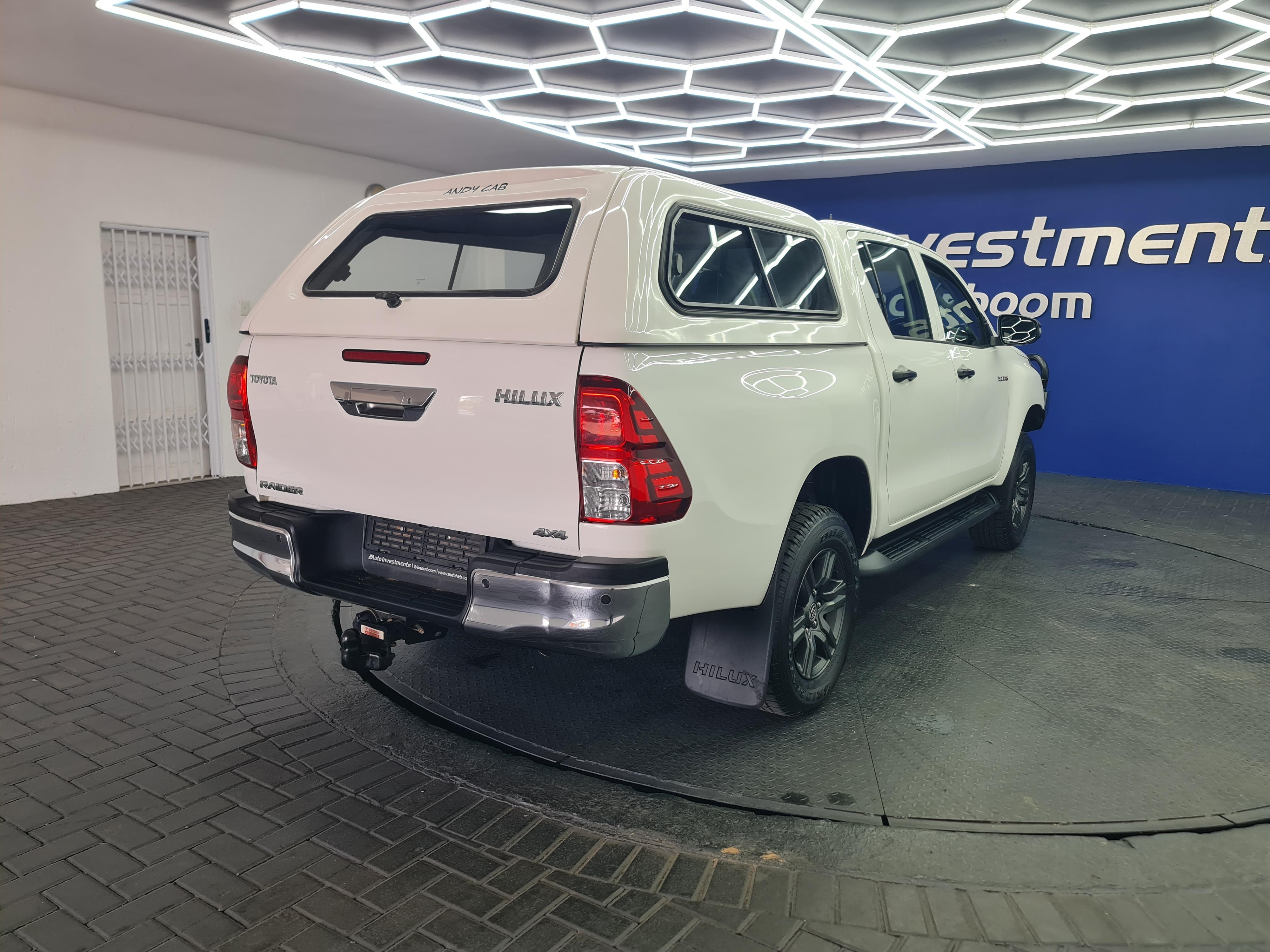 TOYOTA HILUX 2.4 GD-6 RAIDER 4X4 P/U D/C - 10
