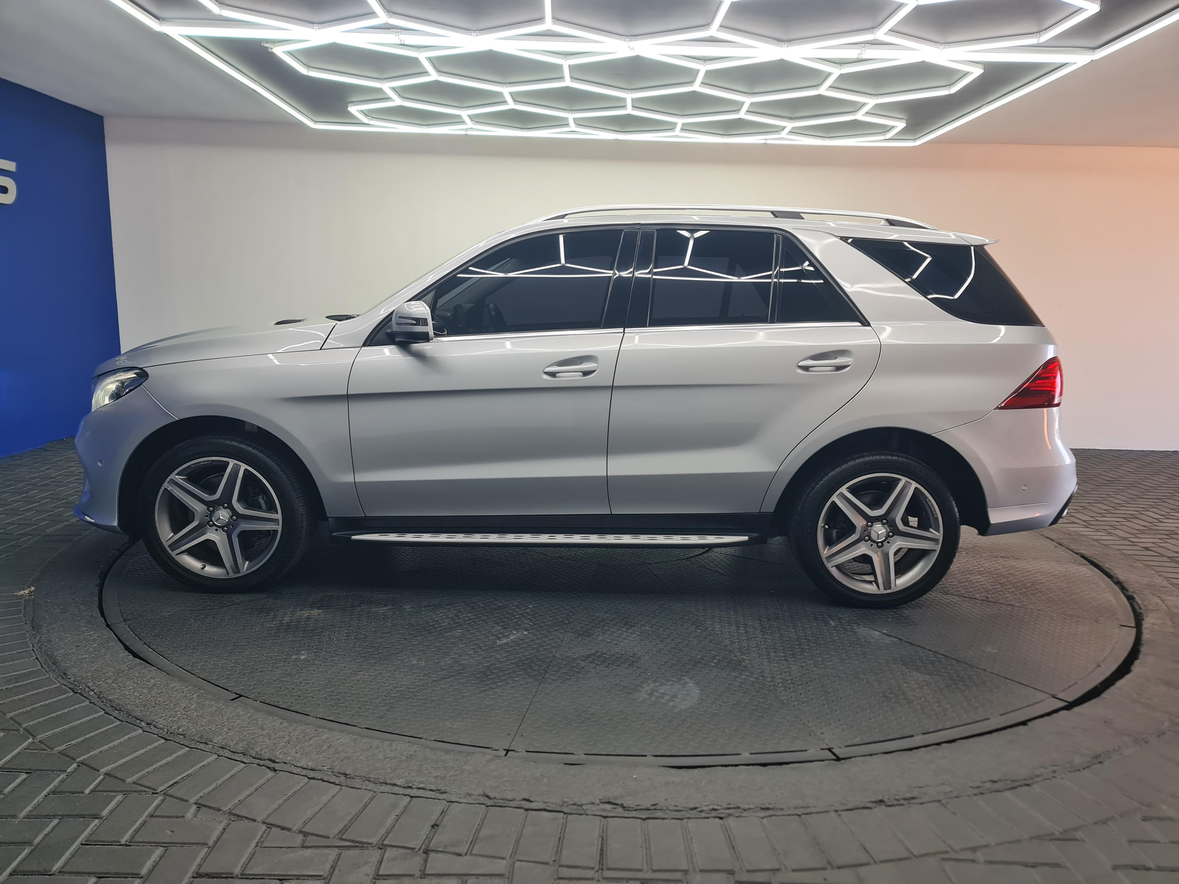 MERCEDES-BENZ GLE 250D 4MATIC - 7