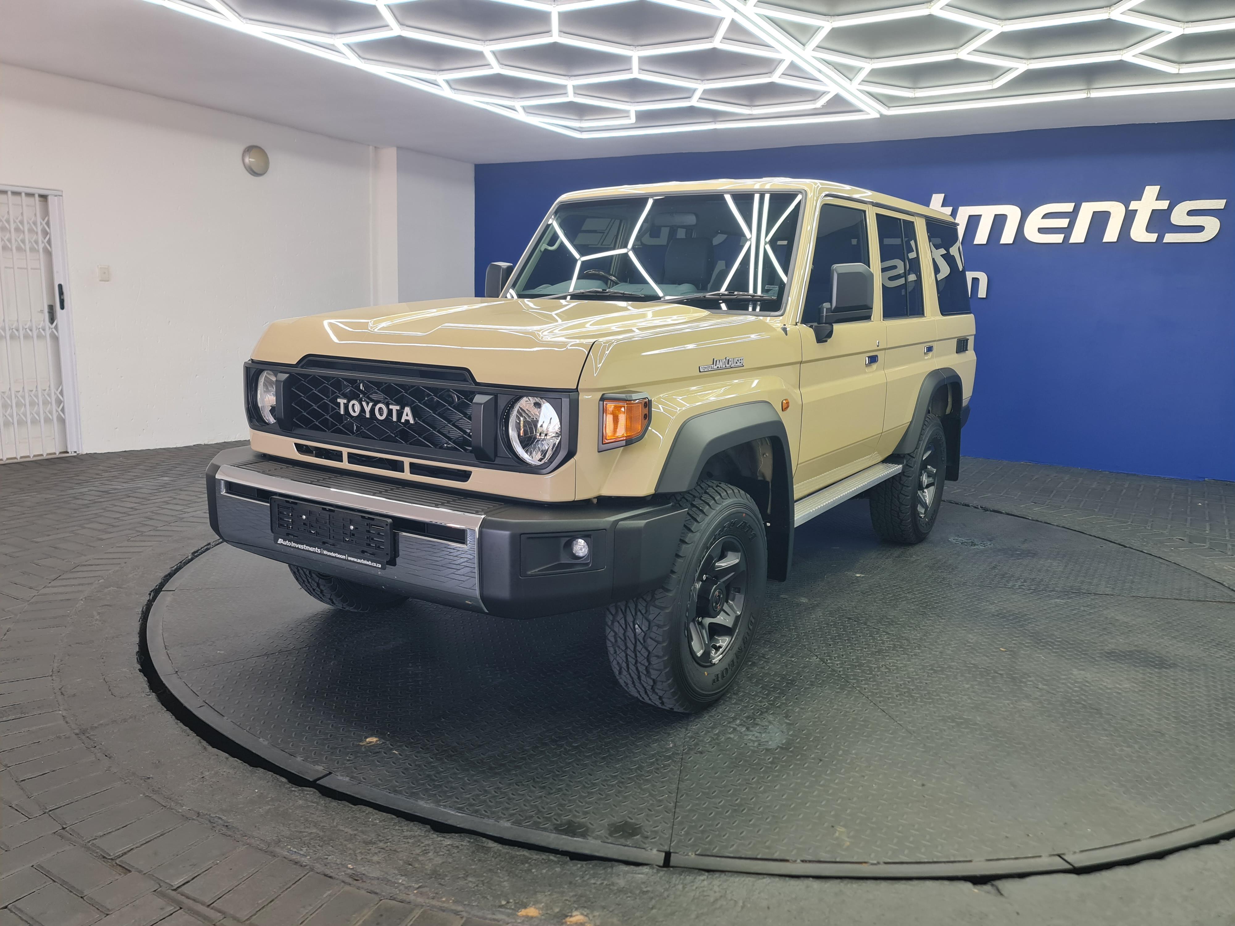 TOYOTA LANDCRUISER 70 LANDCRUISER 76 2.8 GD-6 S/W A/T - 5