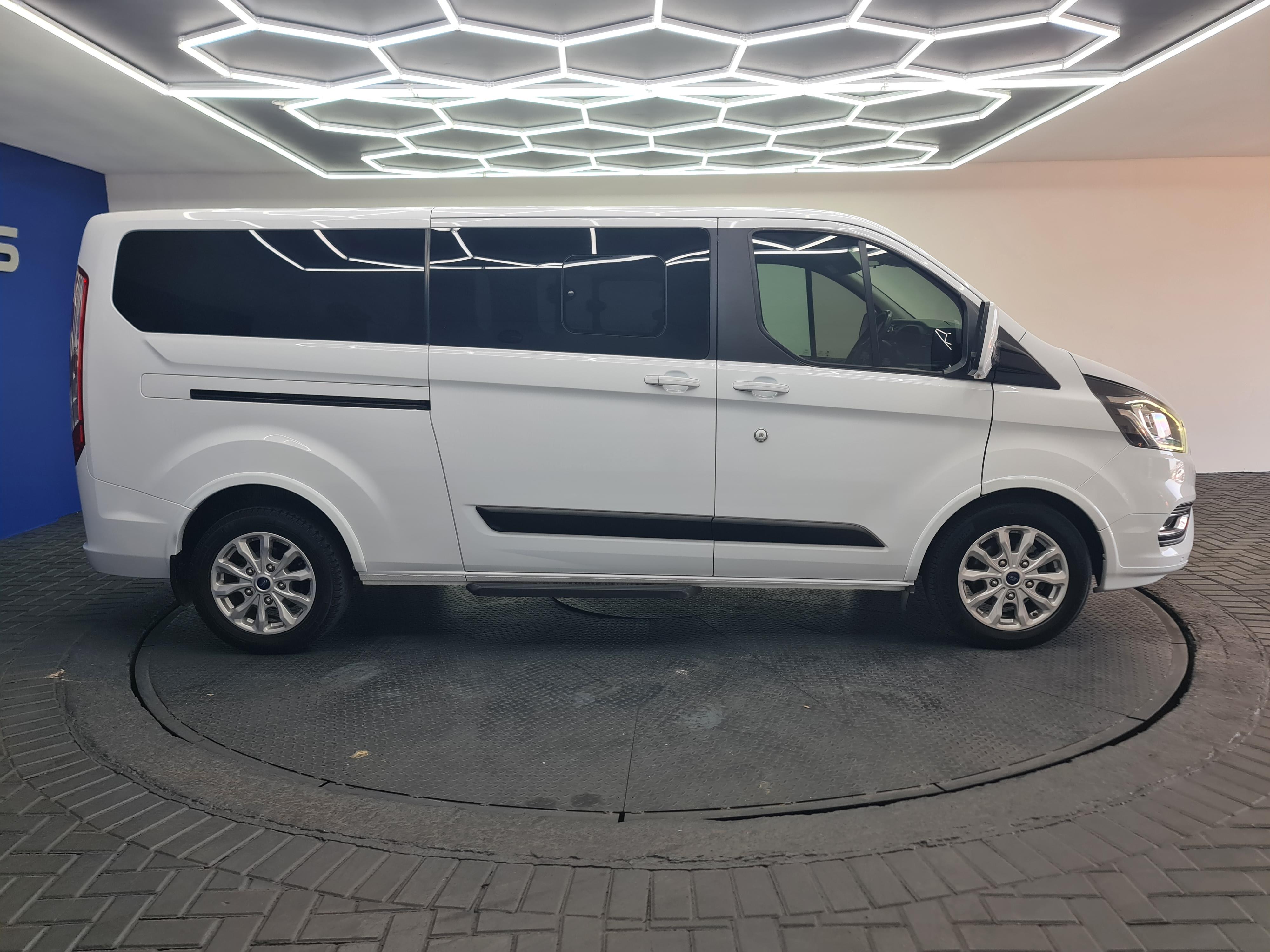 FORD TOURNEO CUSTOM 2.0TDCI TREND A/T (96KW)