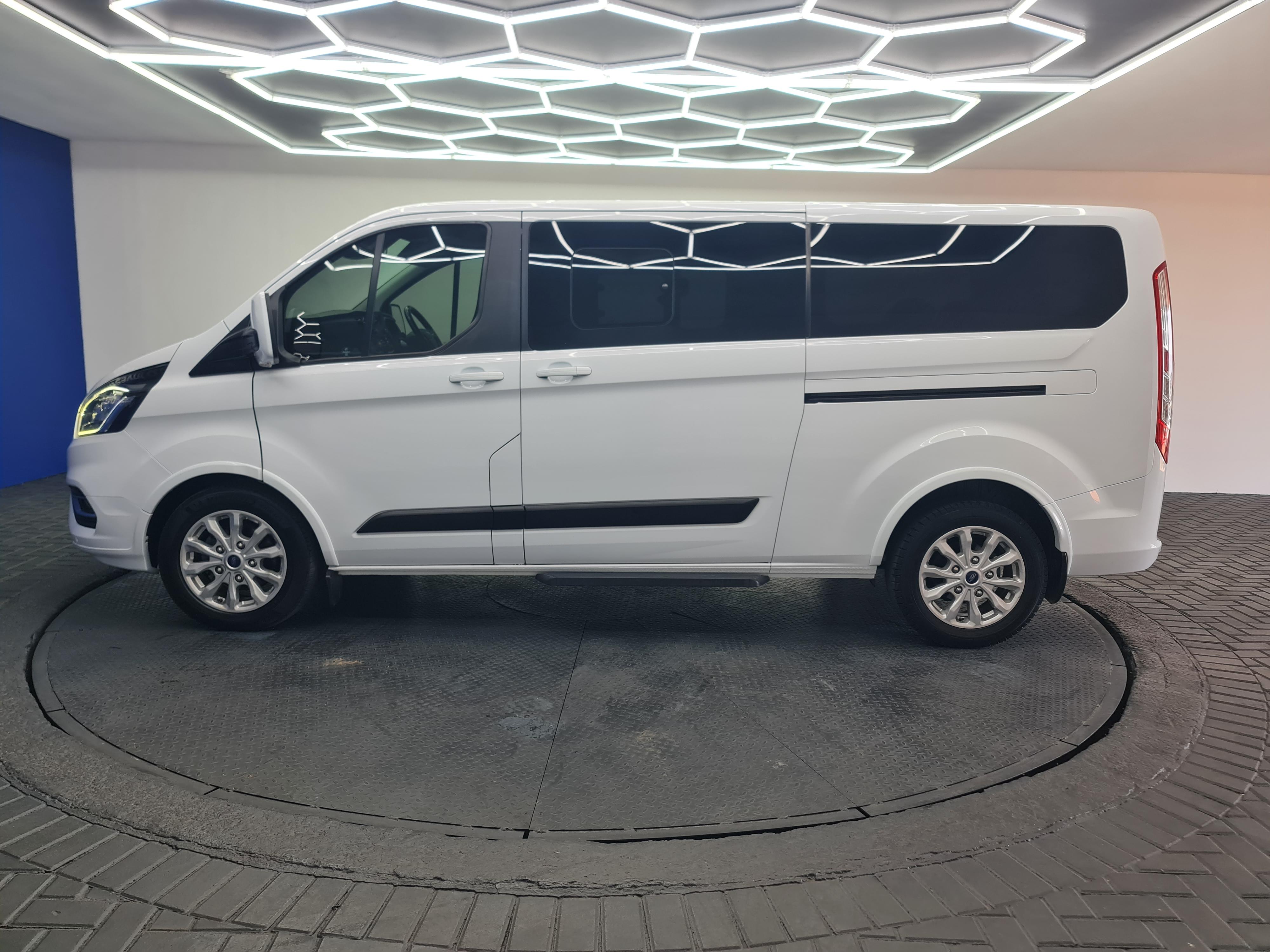 FORD TOURNEO CUSTOM 2.0TDCI TREND A/T (96KW)