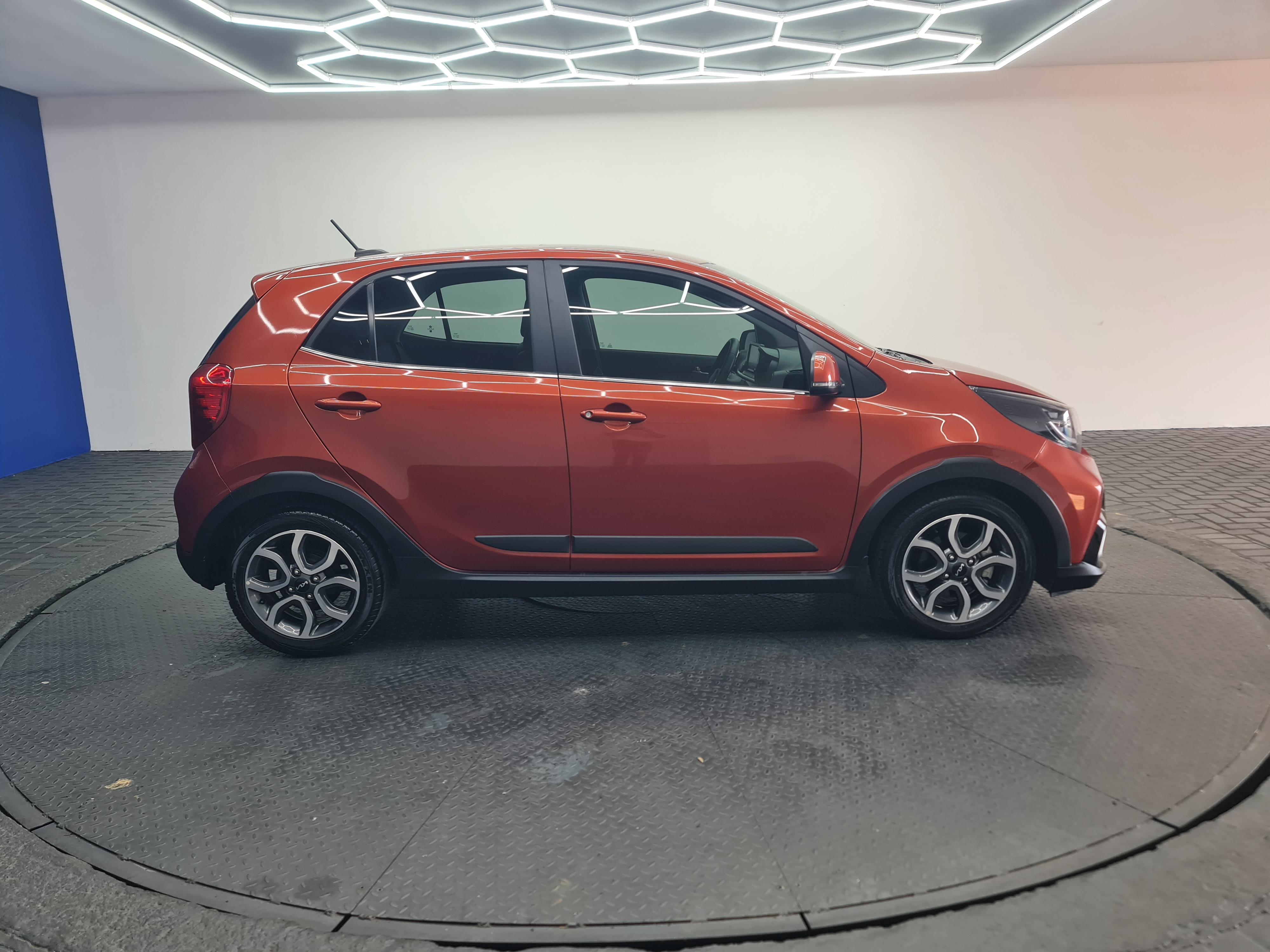 KIA PICANTO 1.2 X-LINE A/T