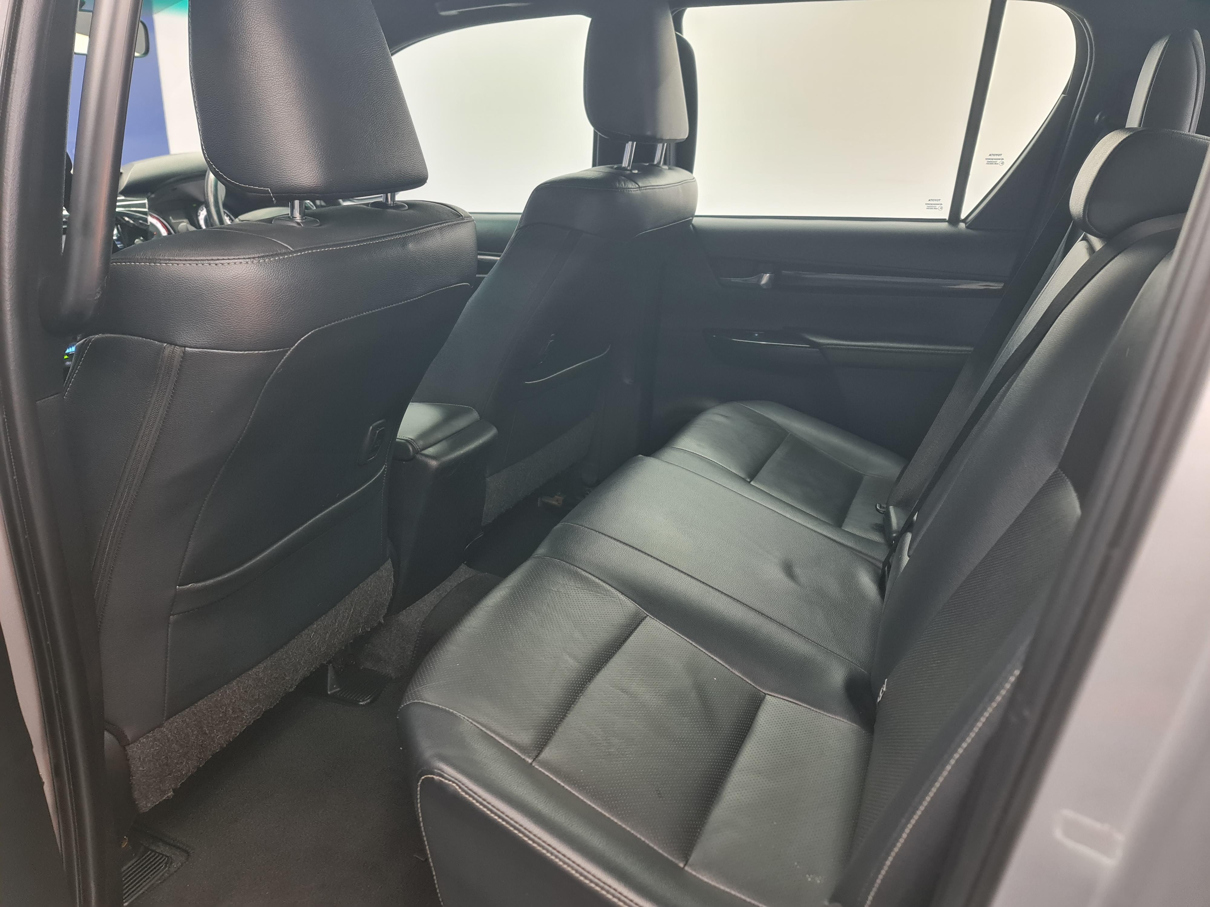 TOYOTA HILUX 2.8 GD-6 RAIDER 4X4 A/T P/U D/C